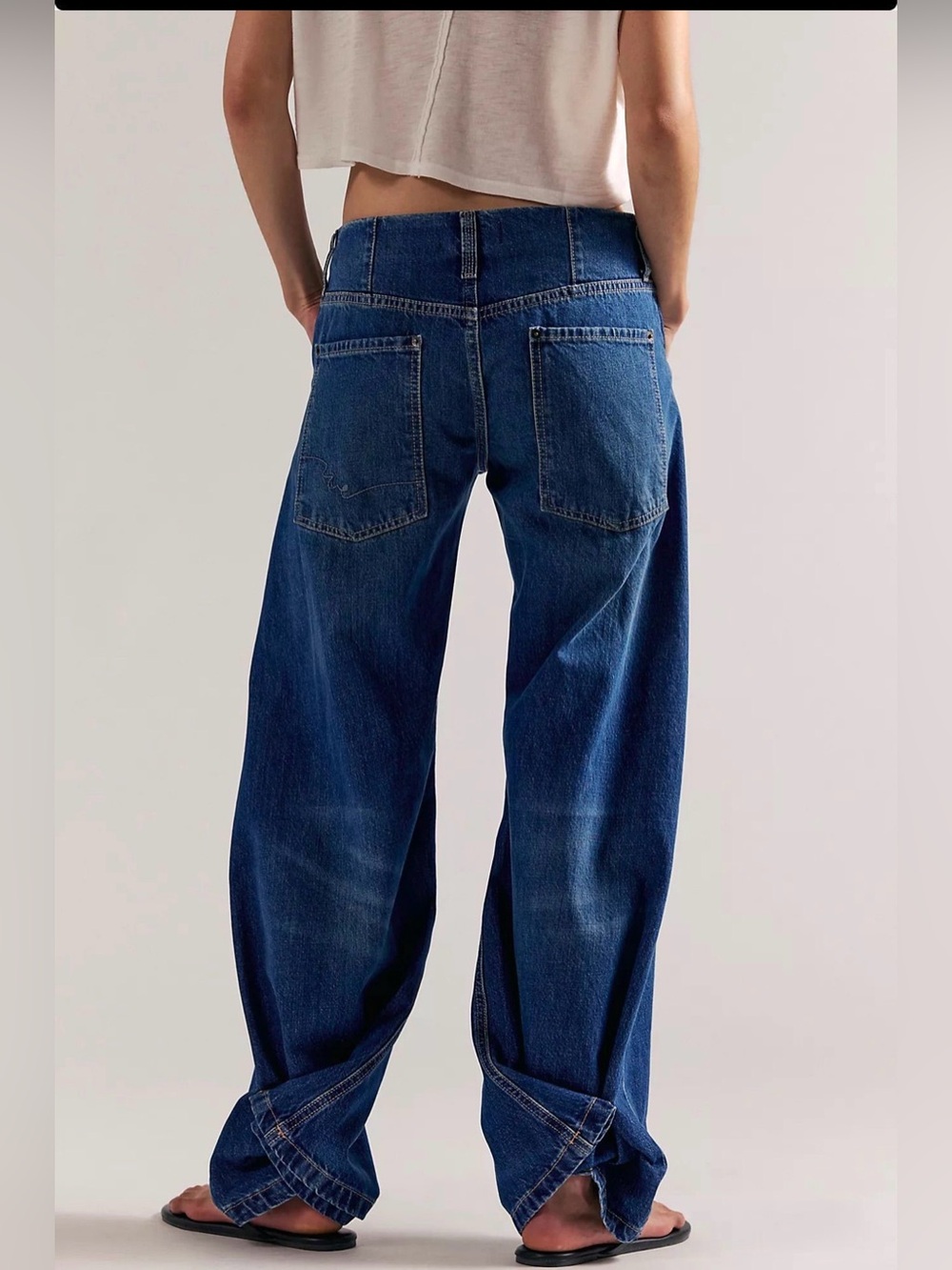 We the Free Media Flare Jeans (current) $148 NWT - Picture 2 of 6